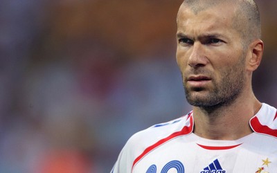 金博电竞-内马尔与裁判沟通顺畅